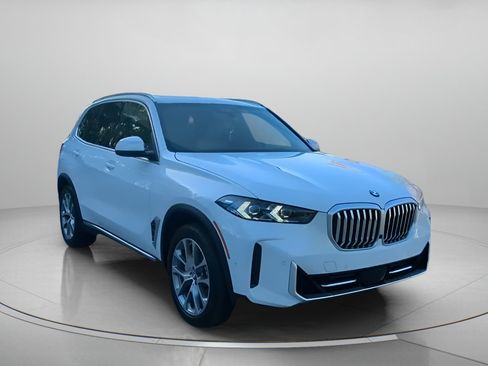 Used 2025 BMW X5 xDrive40i w/ Premium Package AWD/4WD image 36