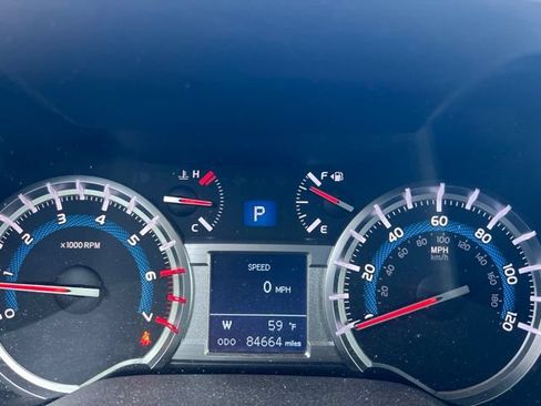 Used 2018 Toyota 4Runner SR5 Premium AWD/4WD image 16