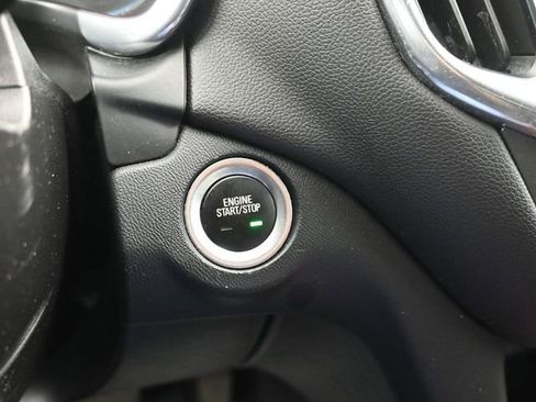 Used 2019 Chevrolet Equinox LT image 10