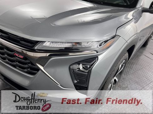 New 2026 Chevrolet Trax RS w/ Sunroof Package image 11