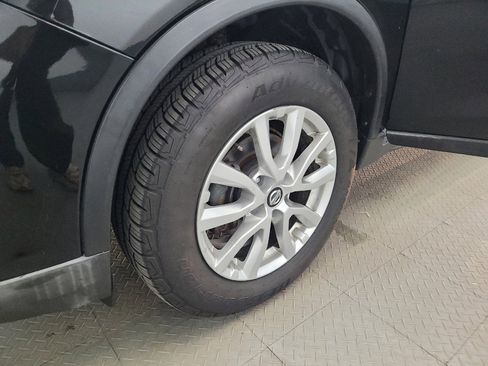 Used 2017 Nissan Rogue SV AWD/4WD image 31
