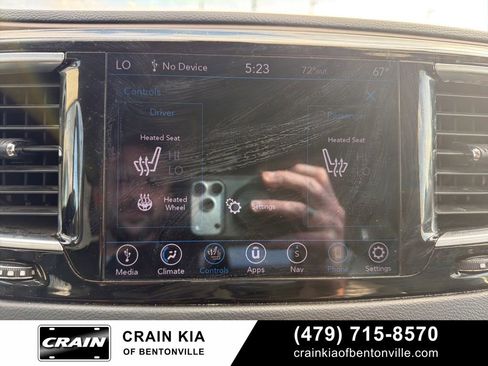 Used 2019 Chrysler Pacifica Touring-L Plus image 21