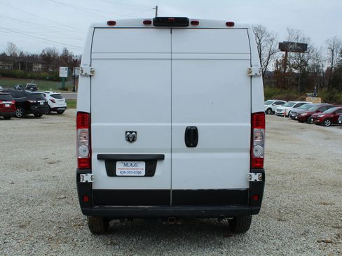 Used 2019 RAM ProMaster 2500 w/ Interior Convenience Group image 4