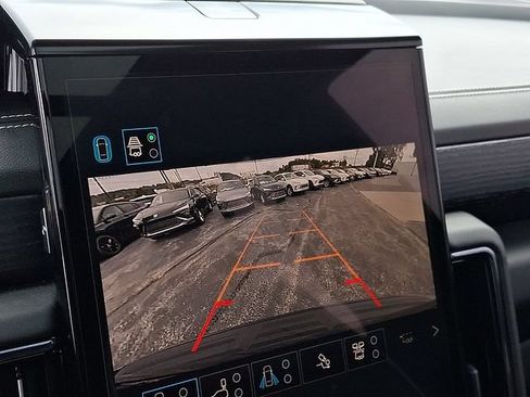 Used 2025 GMC Yukon XL AT4 Ultimate AWD/4WD image 19