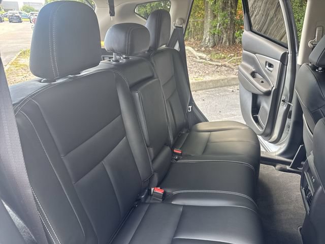 Used 2024 Nissan Murano SV FWD image 11