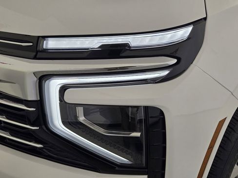 New 2026 Chevrolet Suburban LT w/ Comfort Package image 9