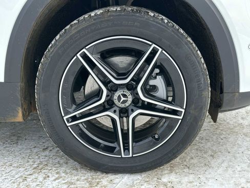 New 2026 Mercedes-Benz GLB 250 4MATIC image 9