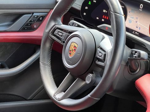 Used 2021 Porsche Taycan Turbo S image 34