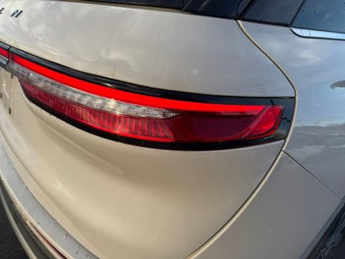 Used 2020 Lincoln Corsair Reserve w/ Equipment Group 201A image 32