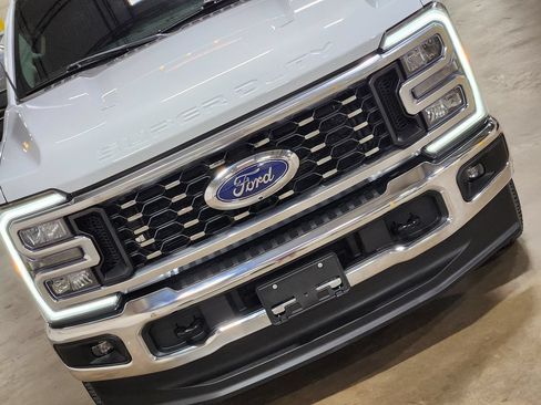 Used 2024 Ford F350 Lariat AWD/4WD image 19