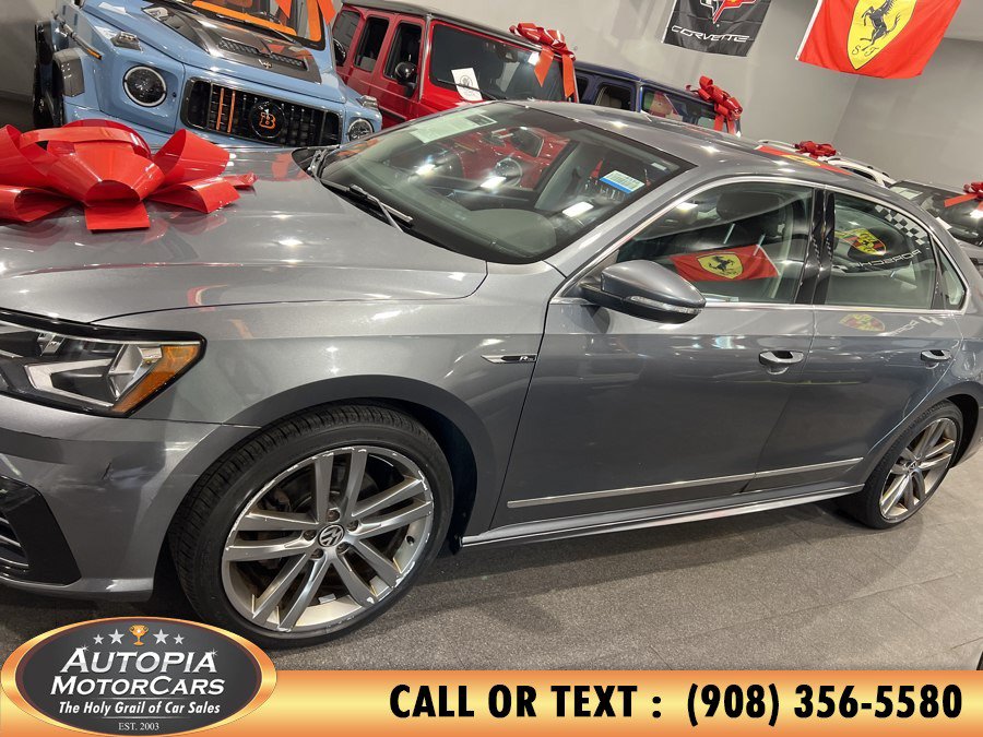Used 2017 Volkswagen Passat 1.8T R-Line FWD image 3