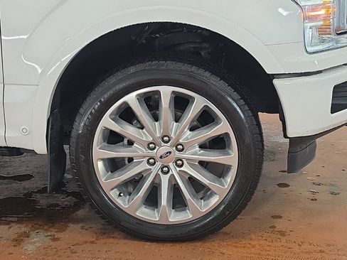 Used 2020 Ford F150 Limited w/ Trailer Tow Package image 9