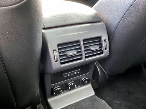 Used 2020 Jaguar F-PACE Premium image 10