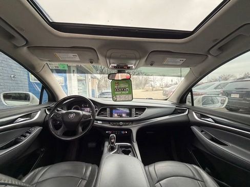 Used 2020 Buick Enclave Essence AWD/4WD image 15