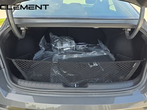 Certified 2025 Hyundai Elantra Limited FWD image 12