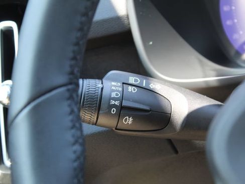 Certified 2023 Volvo C40 P8 Recharge Plus w/ Climate Package AWD/4WD image 17