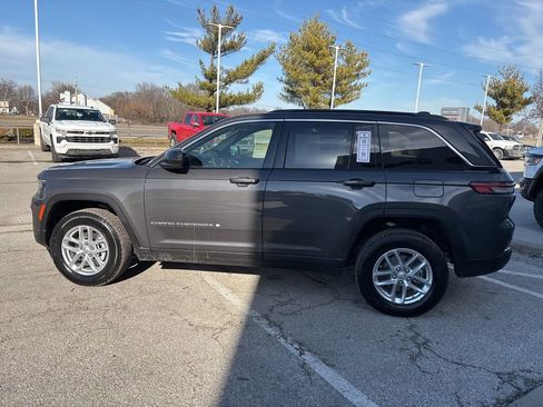 New 2026 Jeep Grand Cherokee Laredo X AWD/4WD image 19