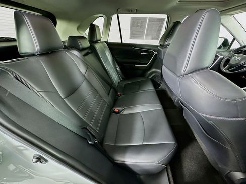 Used 2020 Toyota RAV4 XLE Premium image 36