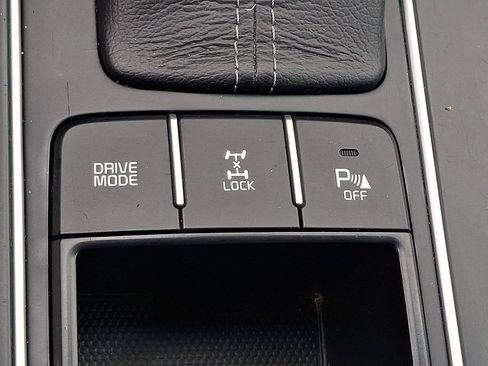 Used 2017 Kia Sorento AWD w/ LX Convenience Package image 25