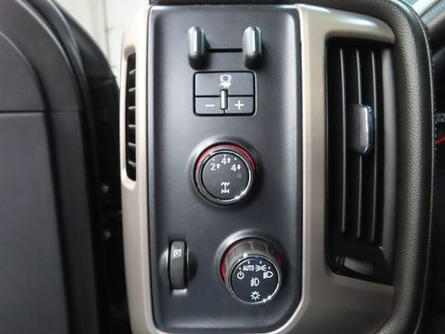 Used 2015 GMC Sierra 2500 Denali w/ Duramax Plus Package AWD/4WD image 48
