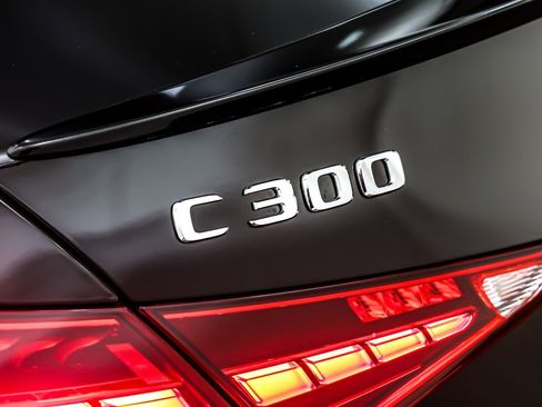 Used 2023 Mercedes-Benz C 300 Sedan image 10