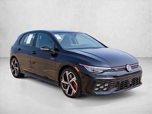 Used 2025 Volkswagen GTI SE FWD image 3