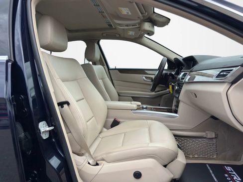 Used 2014 Mercedes-Benz E 350 4MATIC Sedan image 26