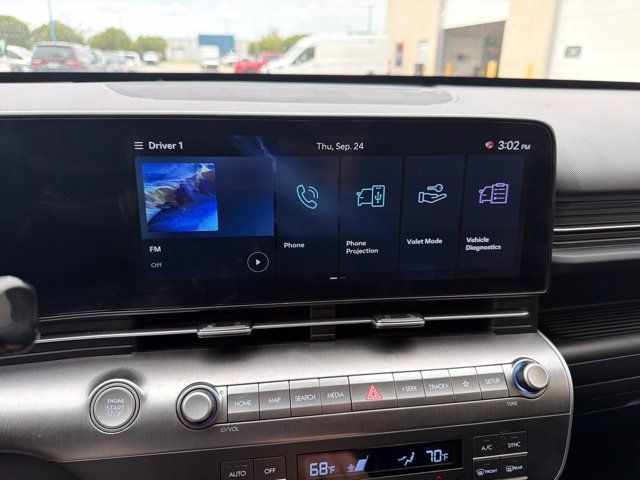 Used 2025 Hyundai Kona SEL FWD image 23