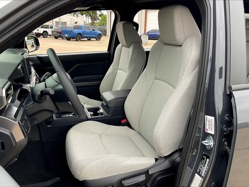 Used 2026 Toyota 4Runner SR5 AWD/4WD image 8