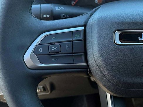 New 2026 Jeep Compass Latitude image 36