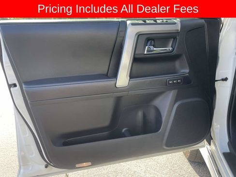 Used 2017 Toyota 4Runner Limited AWD/4WD image 18