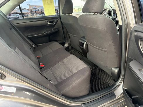 Used 2017 Toyota Camry LE image 17