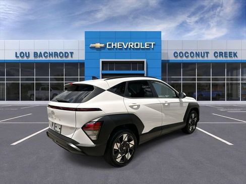 Used 2025 Hyundai Kona SEL FWD image 8