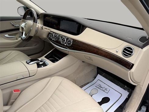 Used 2019 Mercedes-Benz S 560 4MATIC Sedan image 36