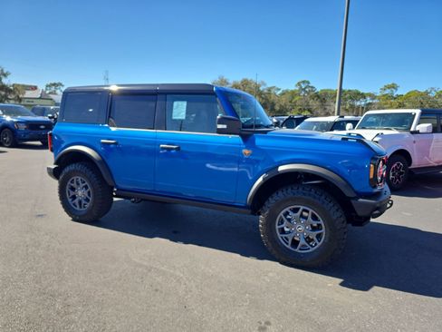New 2025 Ford Bronco Badlands AWD/4WD image 2