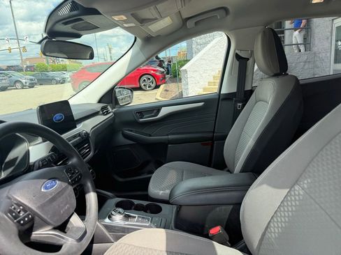 Used 2022 Ford Escape SE AWD/4WD image 29