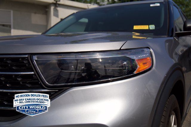 Certified 2022 Ford Explorer XLT w/ Equipment Group 202A AWD/4WD image 7