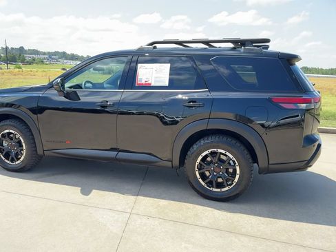Used 2026 Nissan Pathfinder Rock Creek AWD/4WD image 5