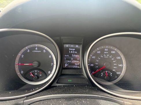Used 2018 Ford Explorer XLT w/ Equipment Group 201A AWD/4WD image 12
