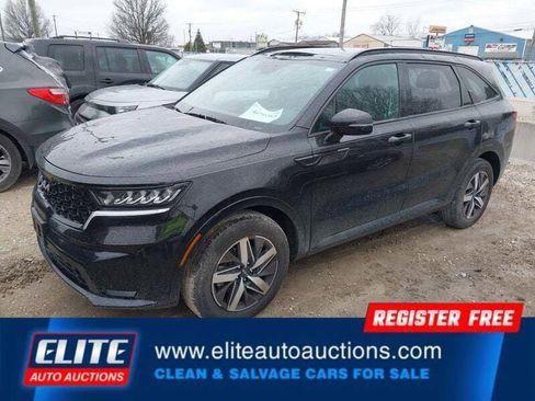 Used 2022 Kia Sorento S w/ Panoramic Sunroof Package FWD image 3