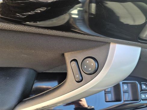 Used 2022 Mitsubishi Eclipse Cross LE image 14