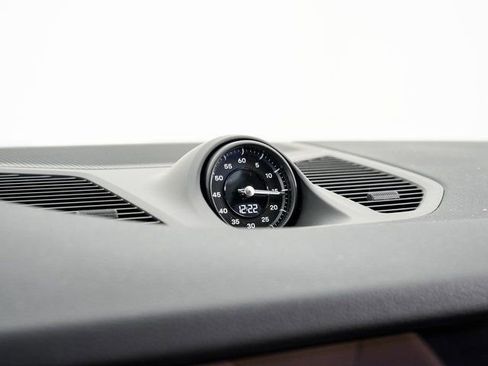 New 2026 Porsche Cayenne Coupe image 19