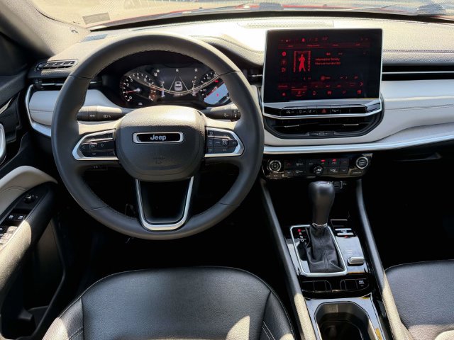 Used 2025 Jeep Compass Limited AWD/4WD image 17