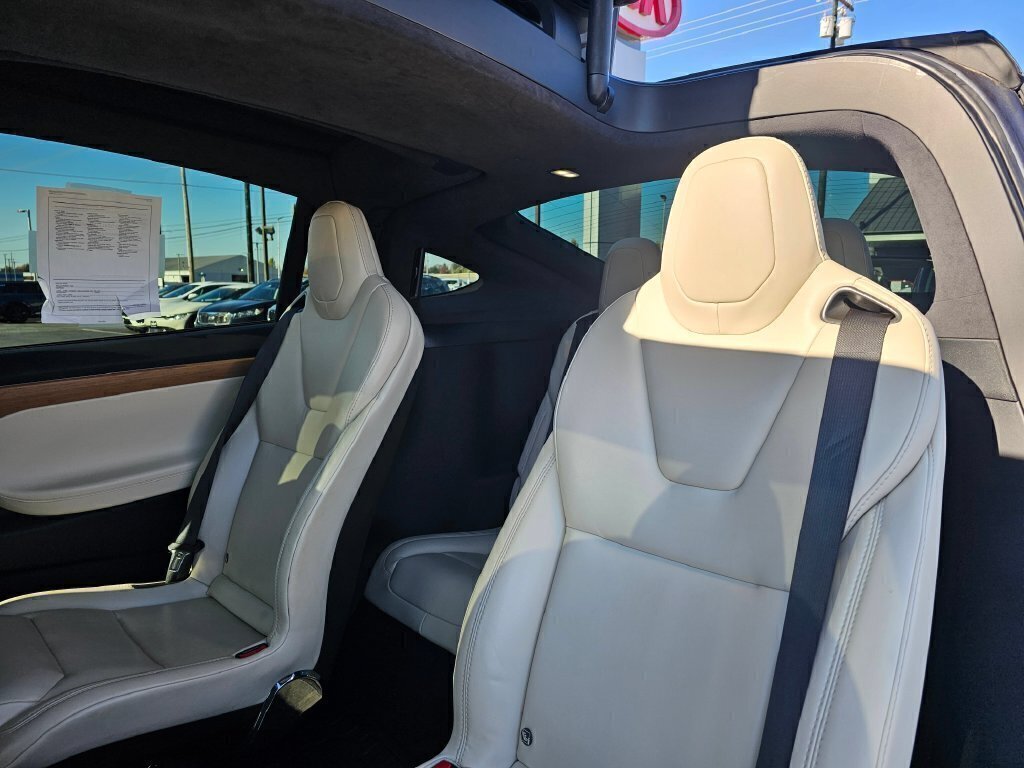 Used 2020 Tesla Model X Long Range AWD/4WD image 19