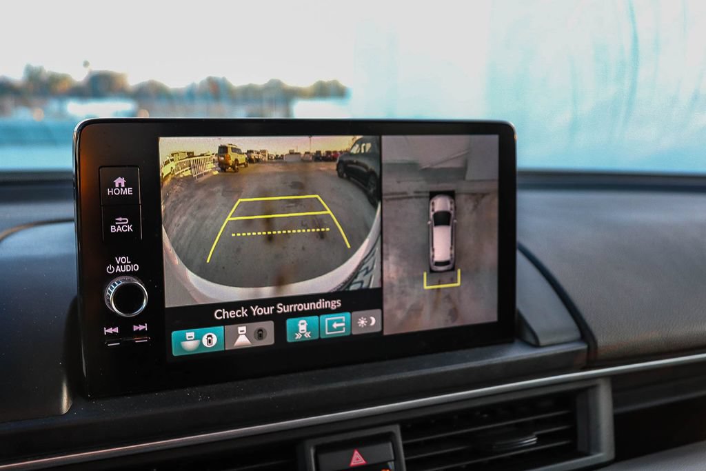 Used 2023 Honda Pilot Elite image 28