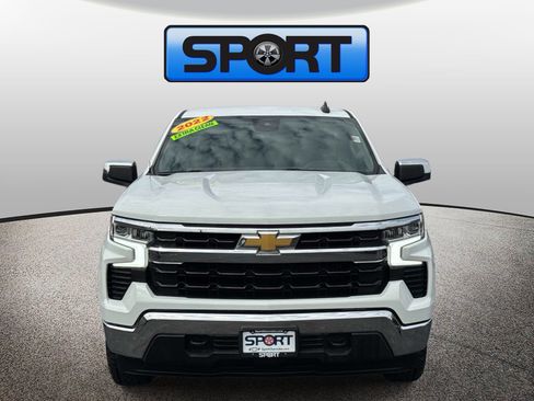 Used 2022 Chevrolet Silverado 1500 LT w/ Z71 Off-Road Package AWD/4WD image 26