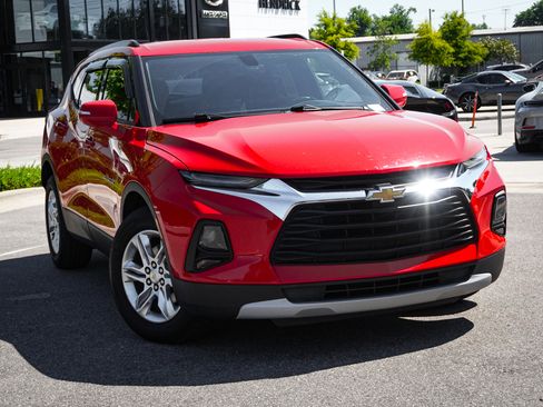 Used 2020 Chevrolet Blazer LT AWD/4WD image 2