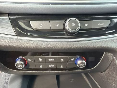 Used 2023 Buick Enclave Essence w/ Experience Buick Package image 31