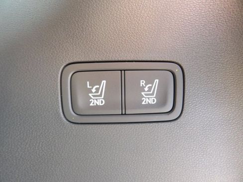 Certified 2026 Hyundai Santa Fe Limited FWD image 27