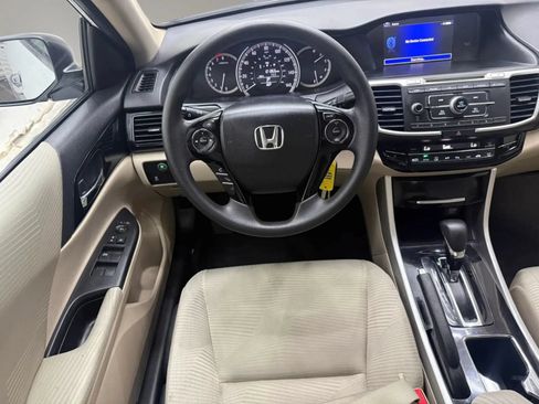 Used 2017 Honda Accord LX image 16